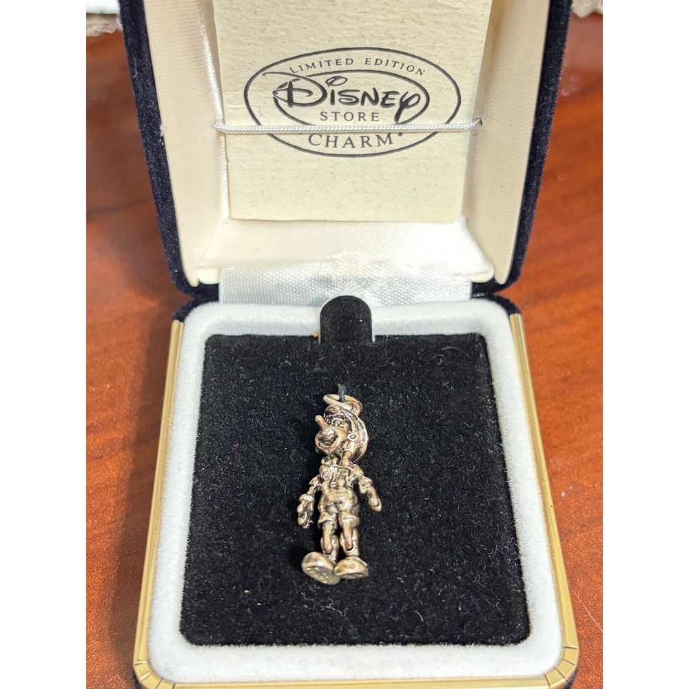 Disney Store Pinocchio Sterling Silver Charm Limited Edition 3856/8000 Box COA